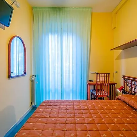 5 Terre Ξενοδοχείο 3*