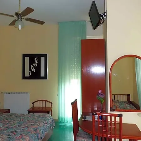 5 Terre 3* Μοντερόσο αλ Μάρε