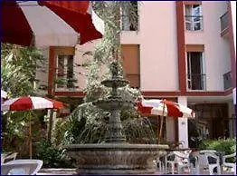 特拉5号酒店 酒店