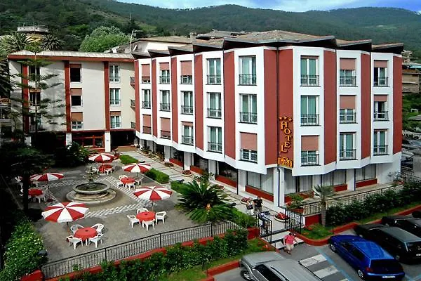 酒店 特拉5号酒店